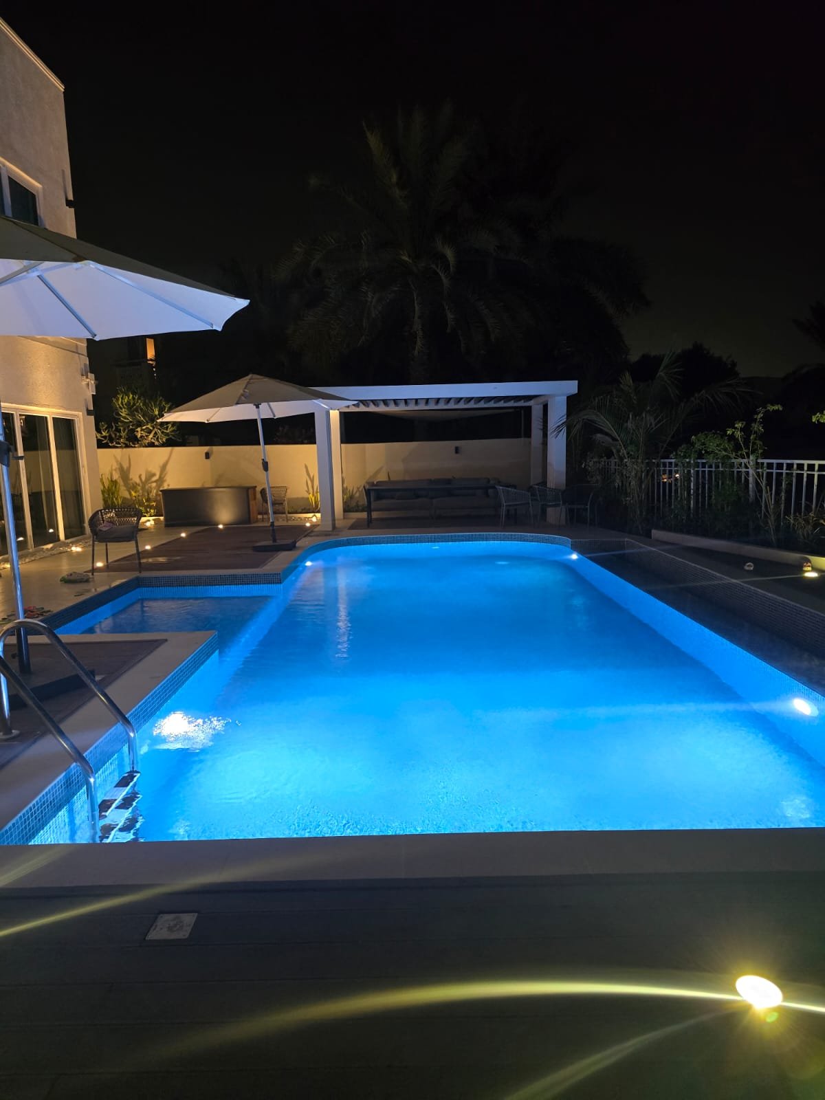 Asset Pools – Oceanfront Infinity Swimming Pool